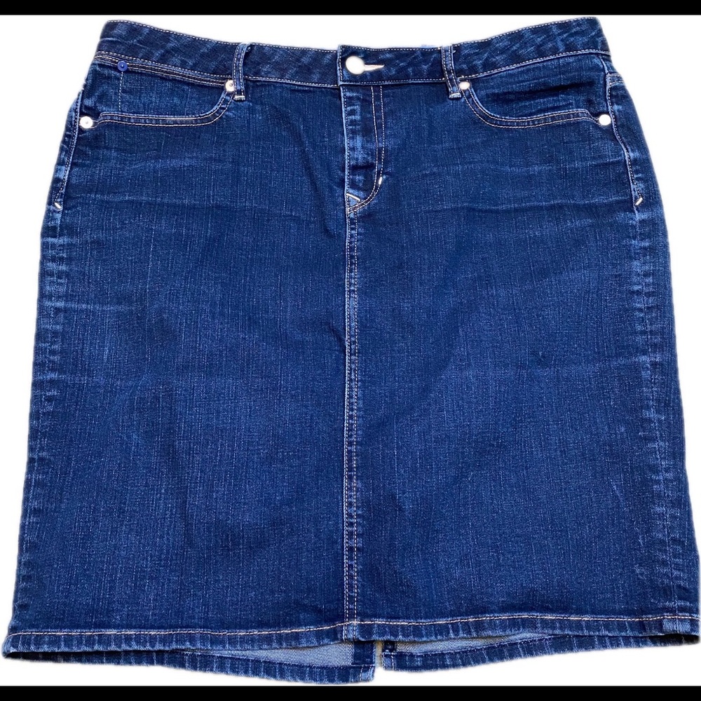 GAP denim pencil skirt